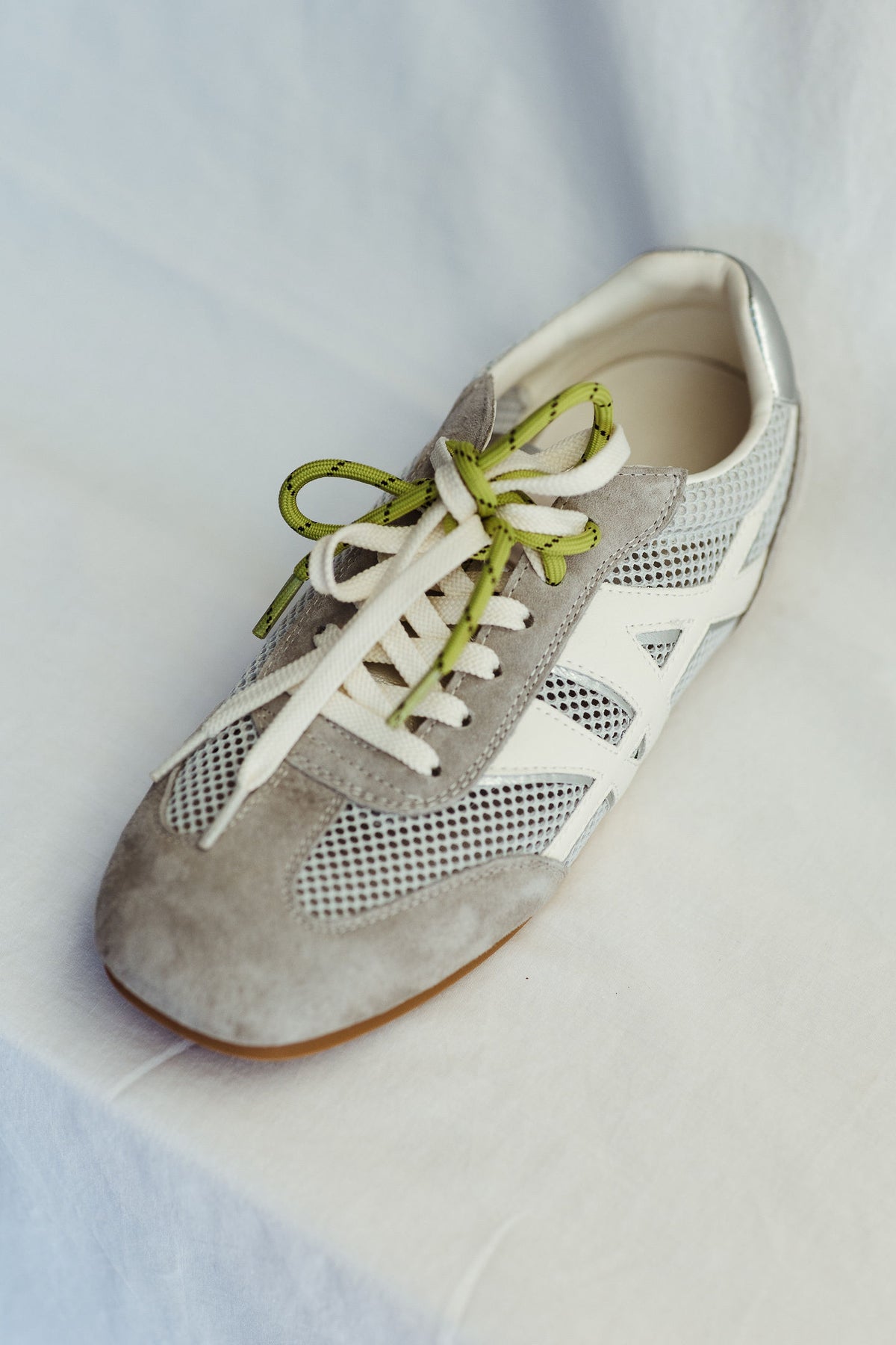 COOL GREY Relaxed Sneaker