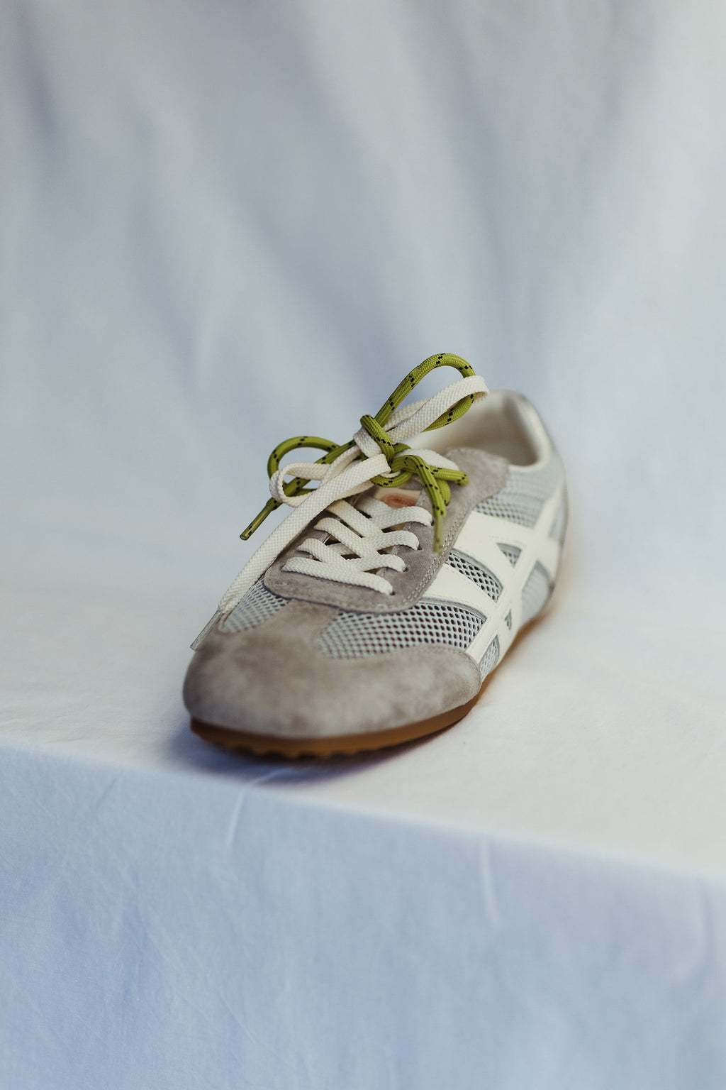 COOL GREY Relaxed Sneaker