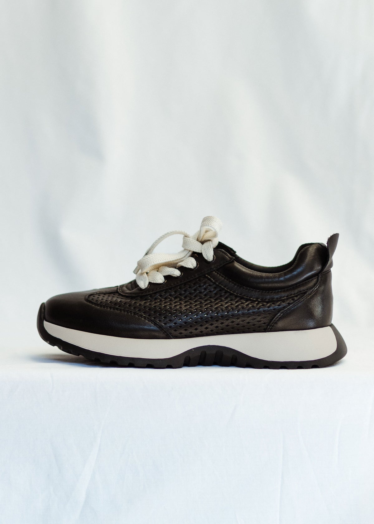 MIDNIGHT Cloud Sneaker