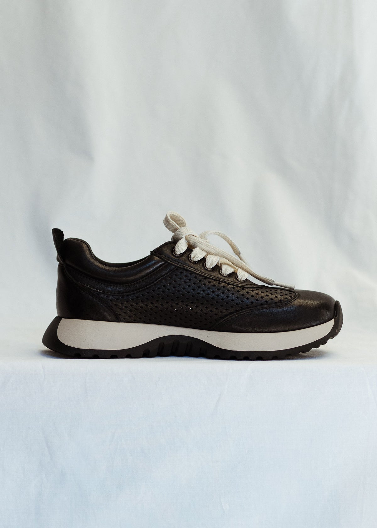 MIDNIGHT Cloud Sneaker