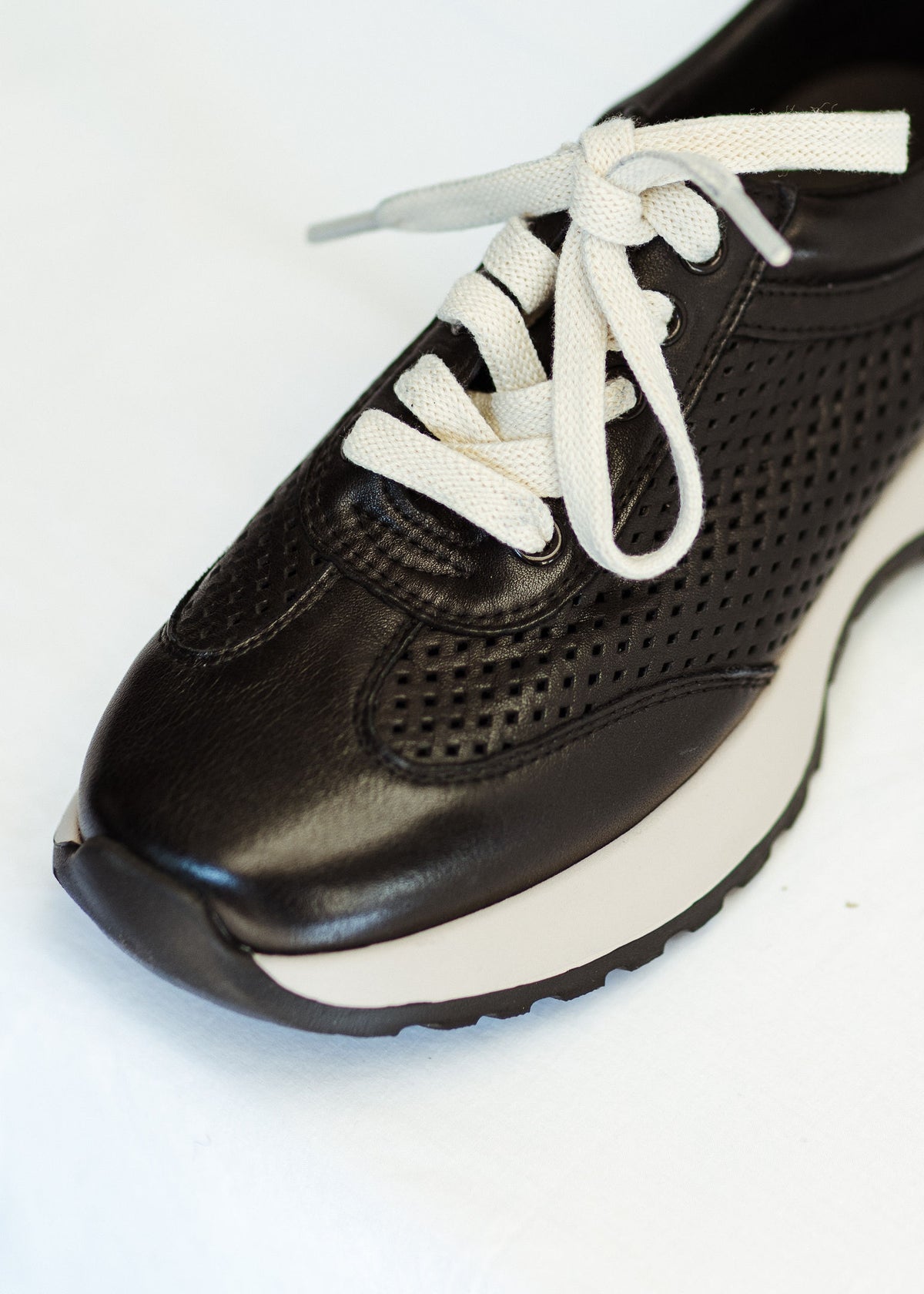 MIDNIGHT Cloud Sneaker