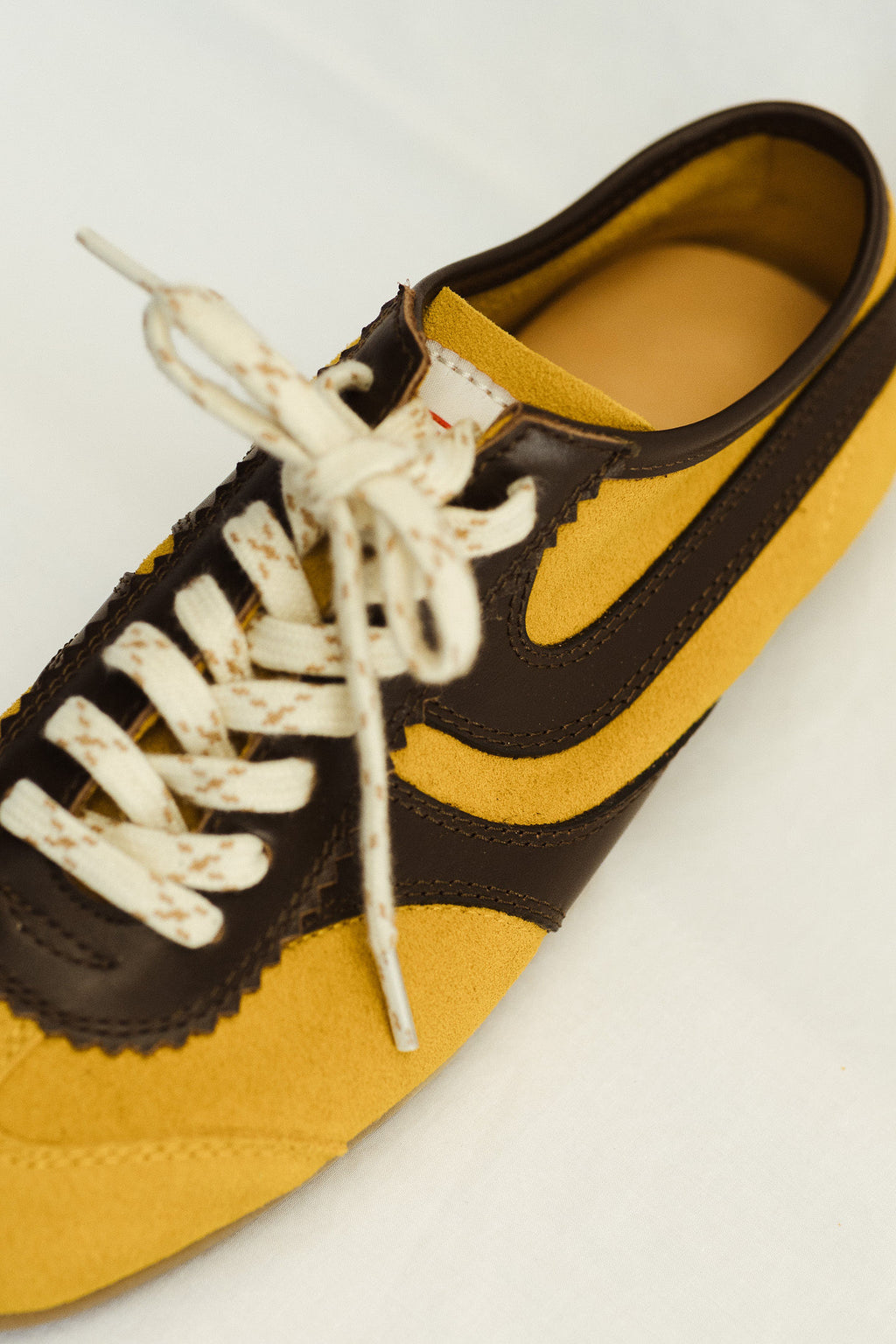 SAFFRON Verve Sneaker