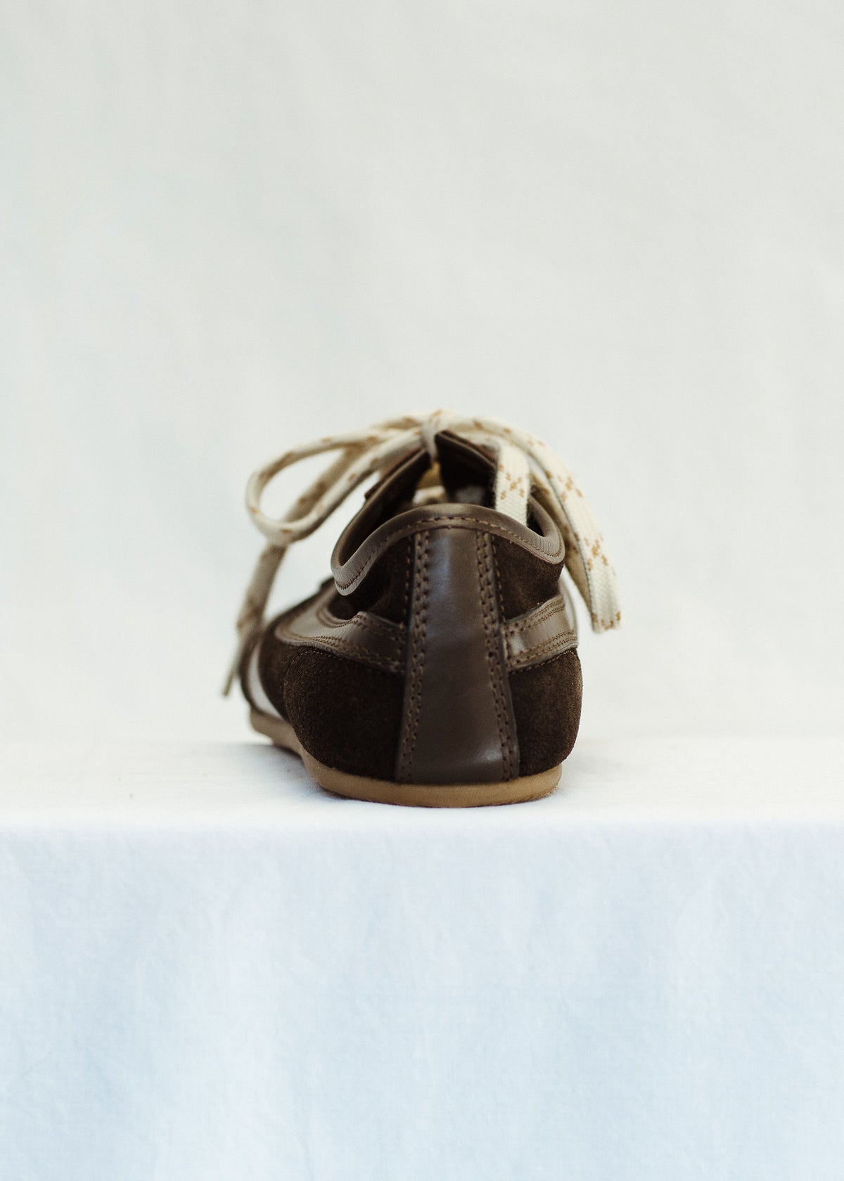 TRUFFLE Verve Sneakers