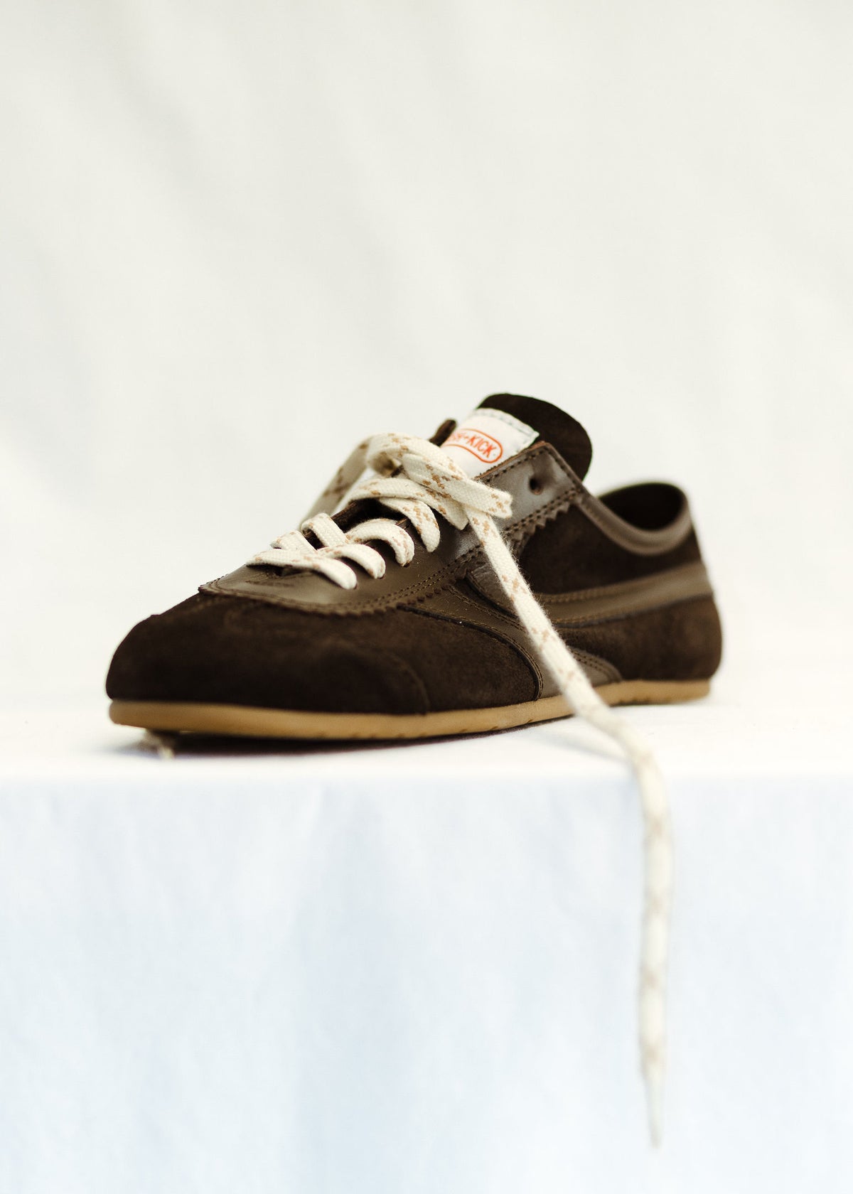 TRUFFLE Verve Sneakers