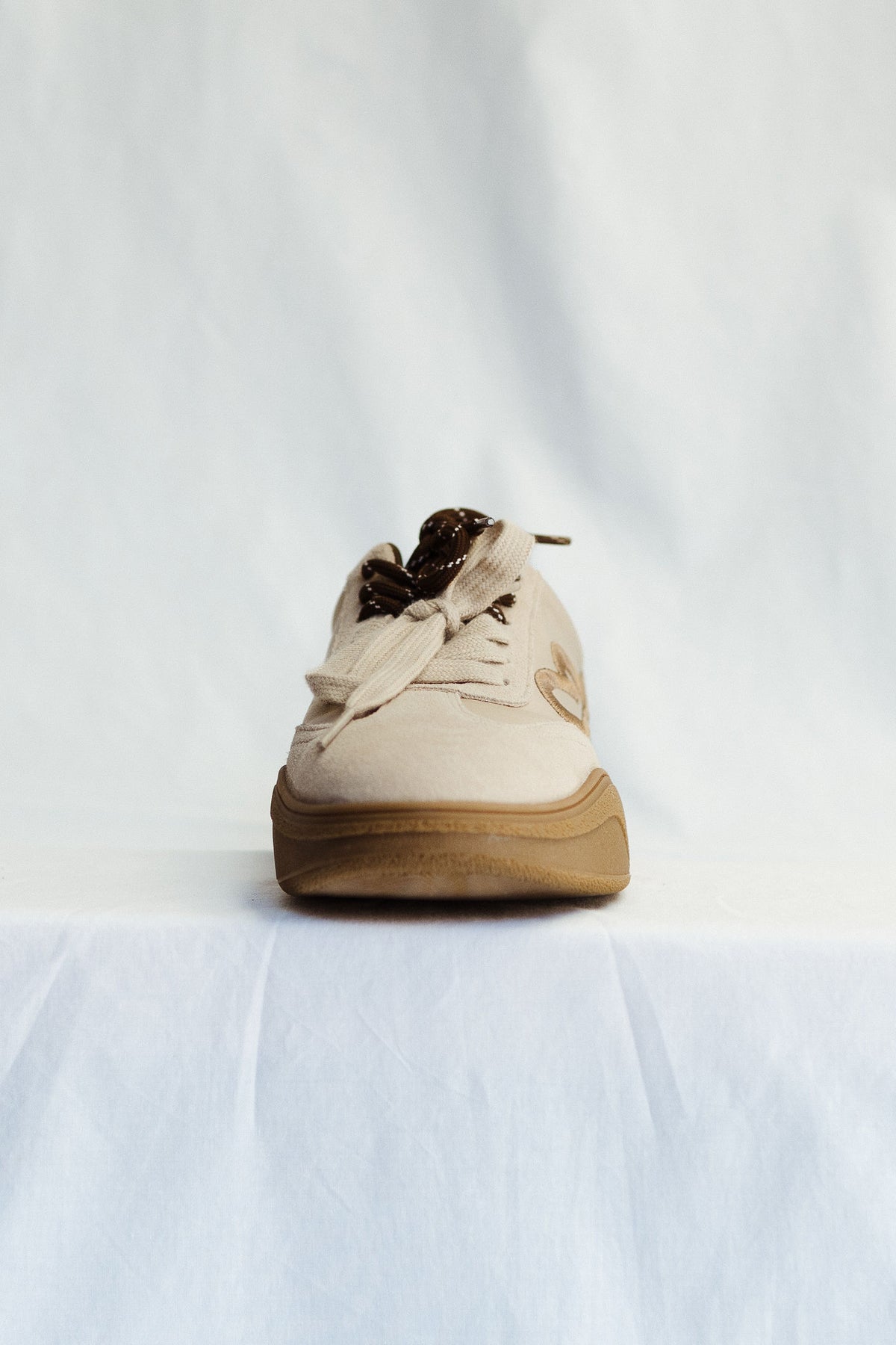 MOCHA WILD Sneaker