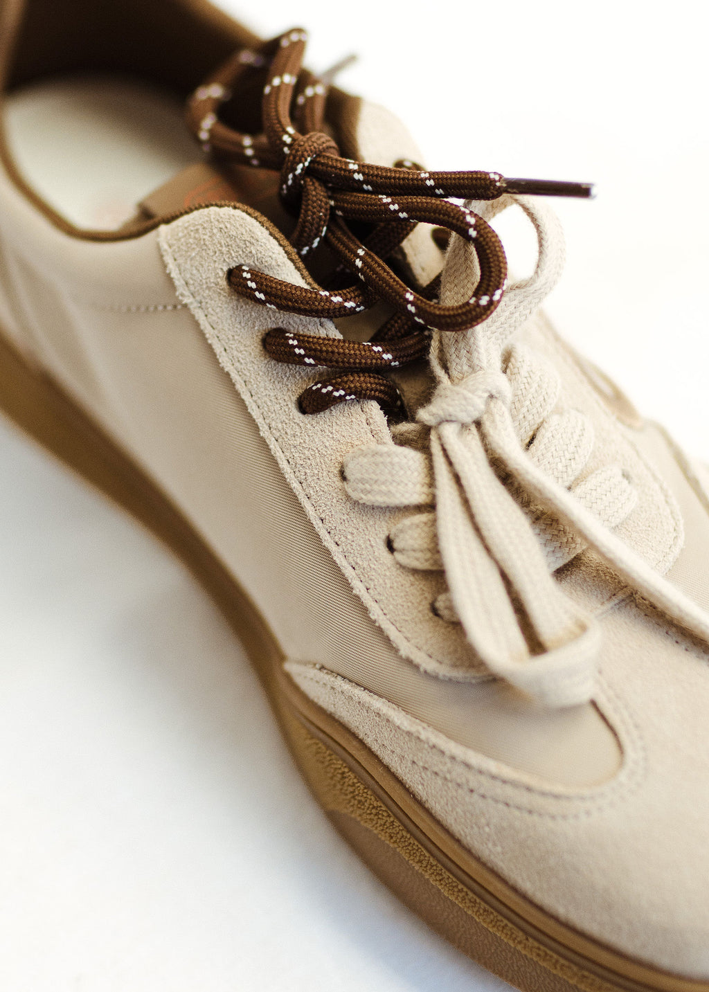 MOCHA WILD Sneaker