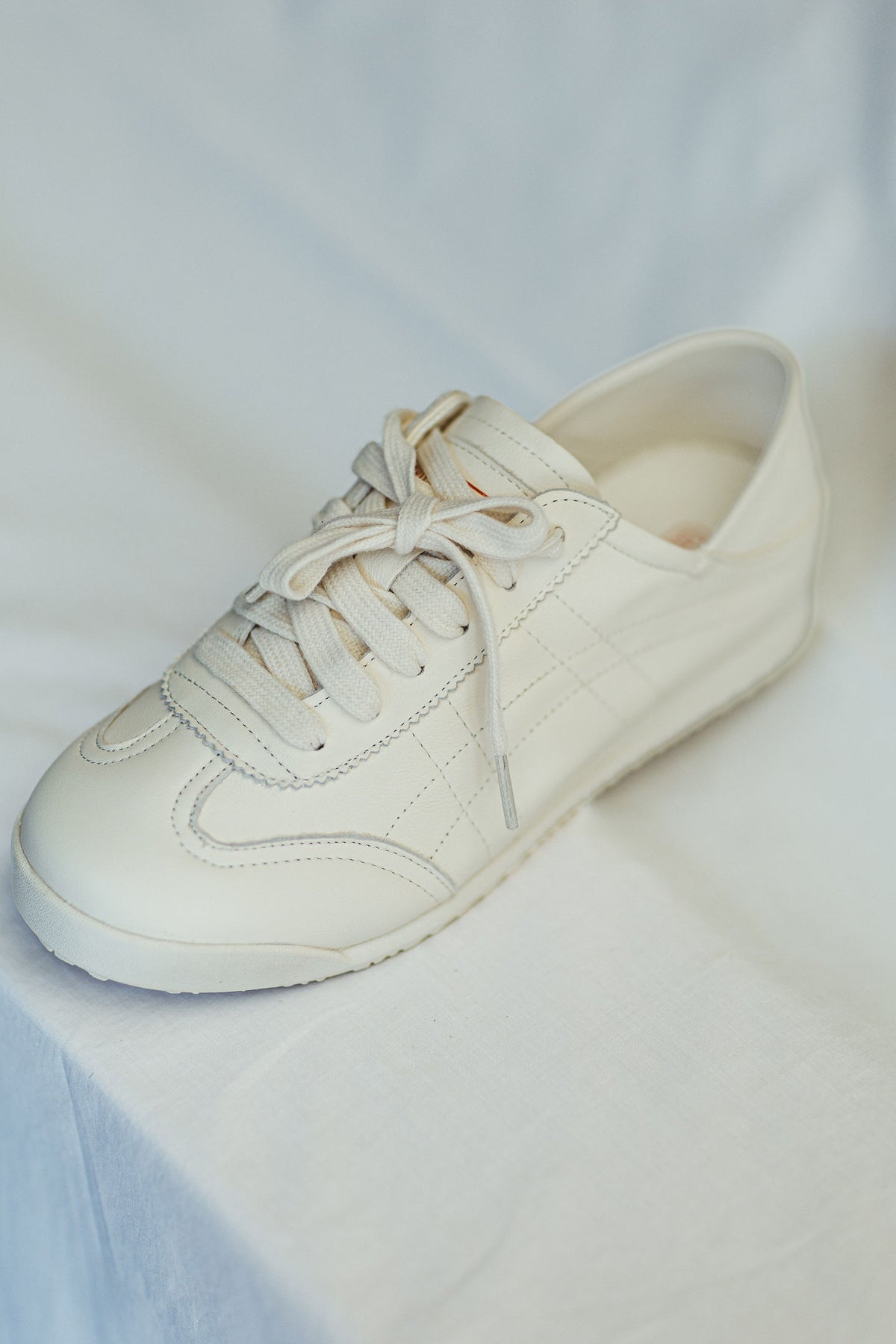 DREAM Sneaker