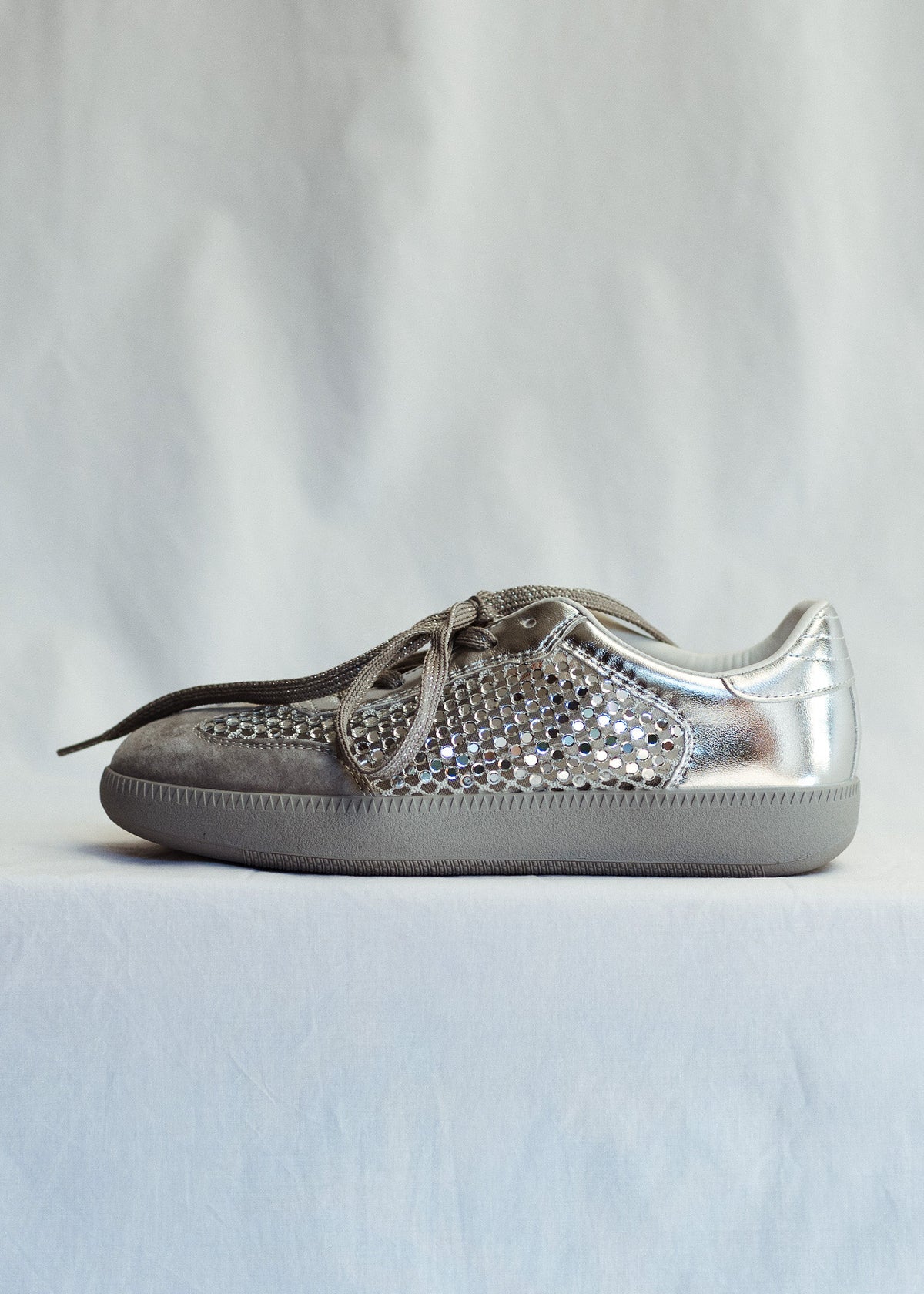 SILVER Royal Sneaker