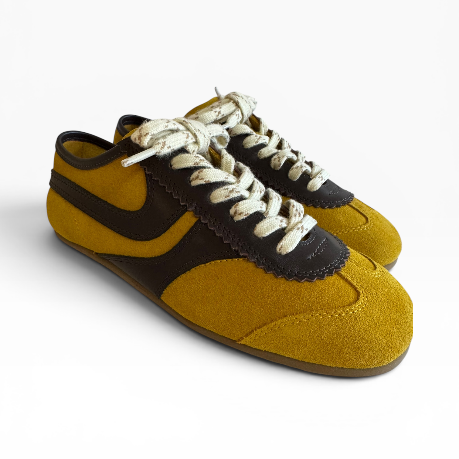 SAFFRON Verve Sneaker