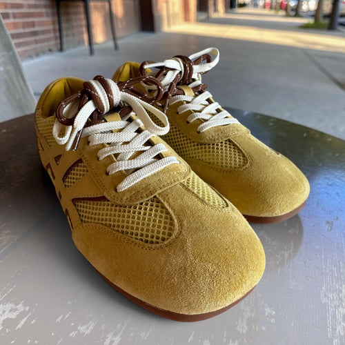 LEMON BUTTER Relaxed Sneaker