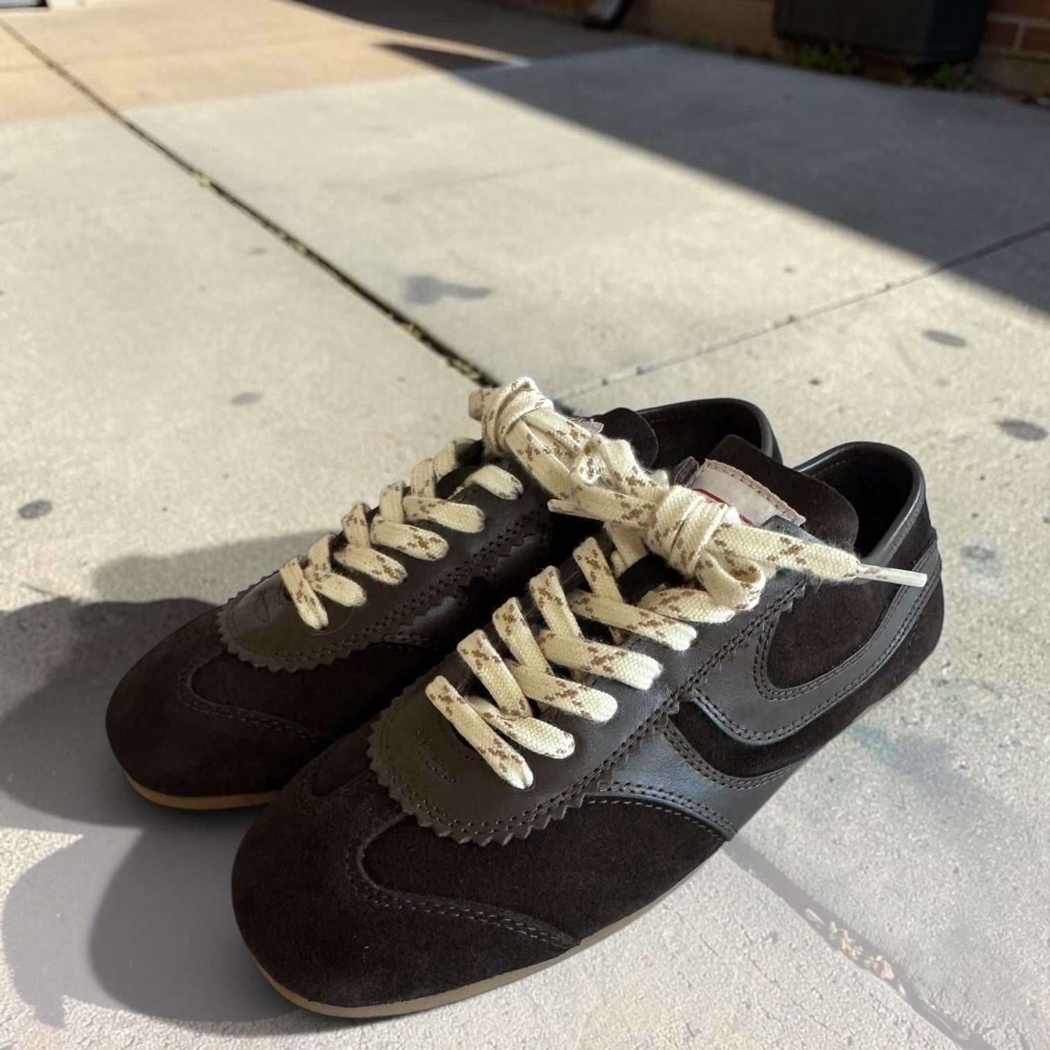 TRUFFLE Verve Sneakers